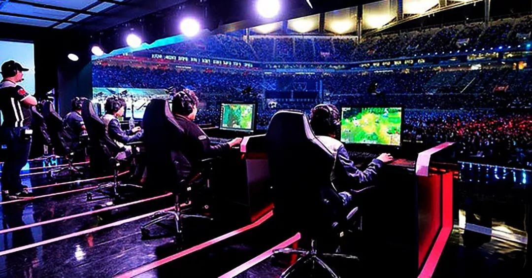 让球员们在 让球员们在